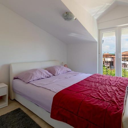 Apartments Goran By Rent Istria Umag Bagian luar foto