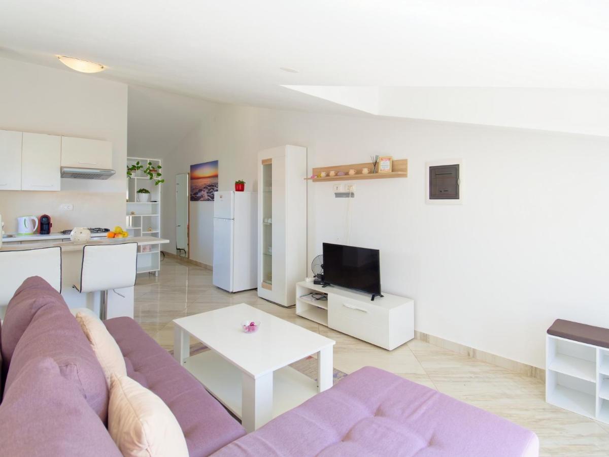 Apartments Goran By Rent Istria Umag Bagian luar foto