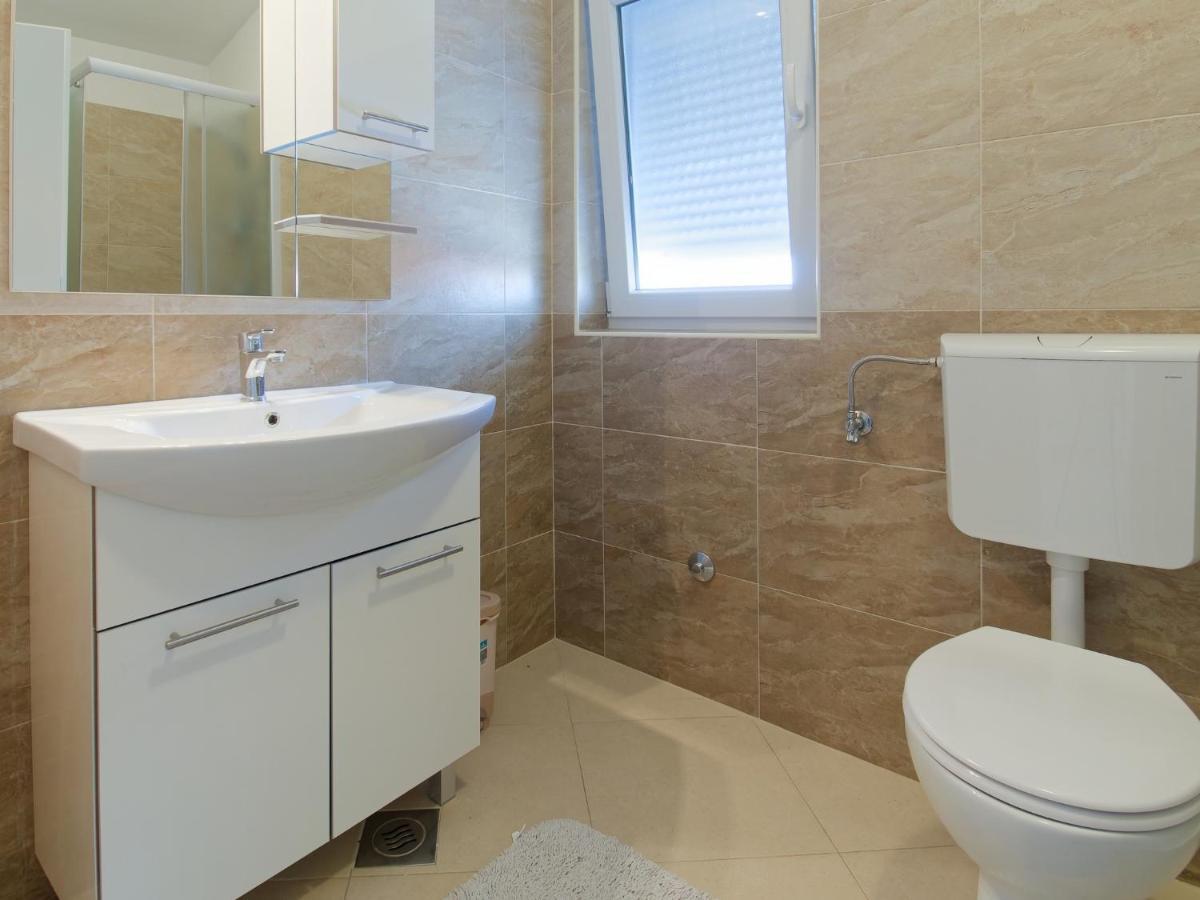Apartments Goran By Rent Istria Umag Bagian luar foto